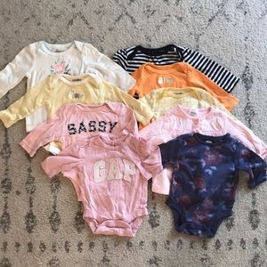 9 long sleeve bodysuits